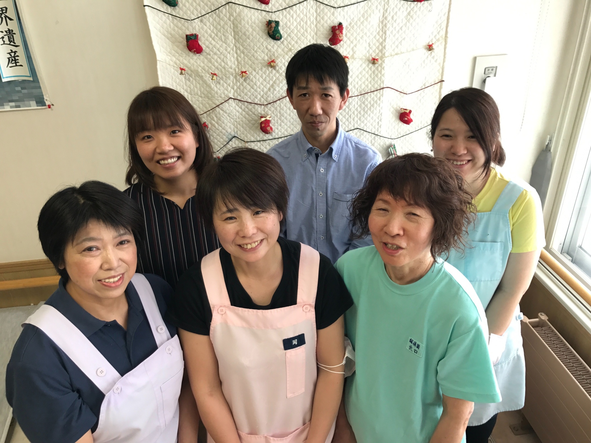 介護職の皆さんです♪見学お待ちしてます♪