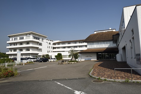 医師会病院正面
